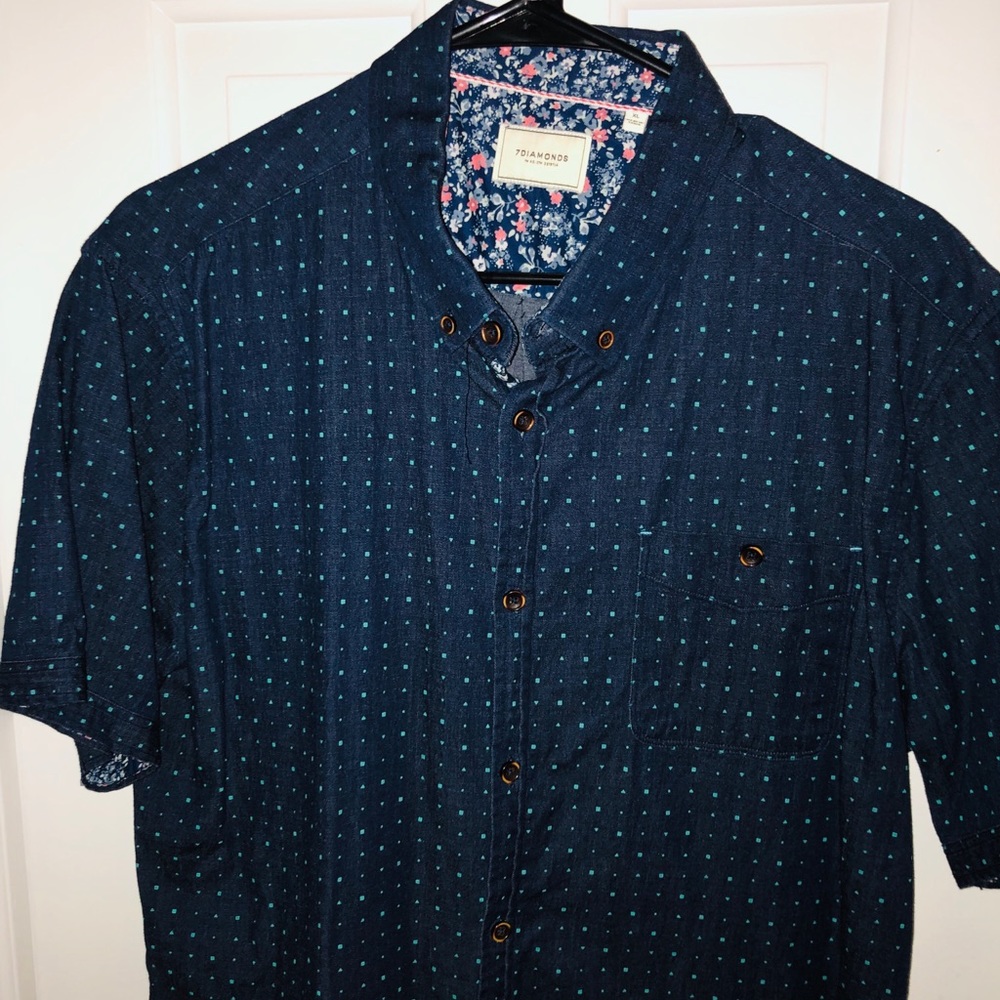 7Diamonds XL CasualButton Down